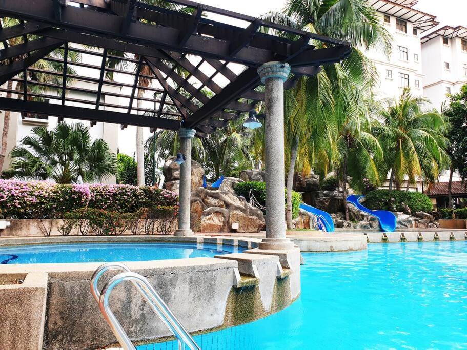 Mahkota Pool View Apartment Near A'Famosa & Jonker Malacca Exterior foto